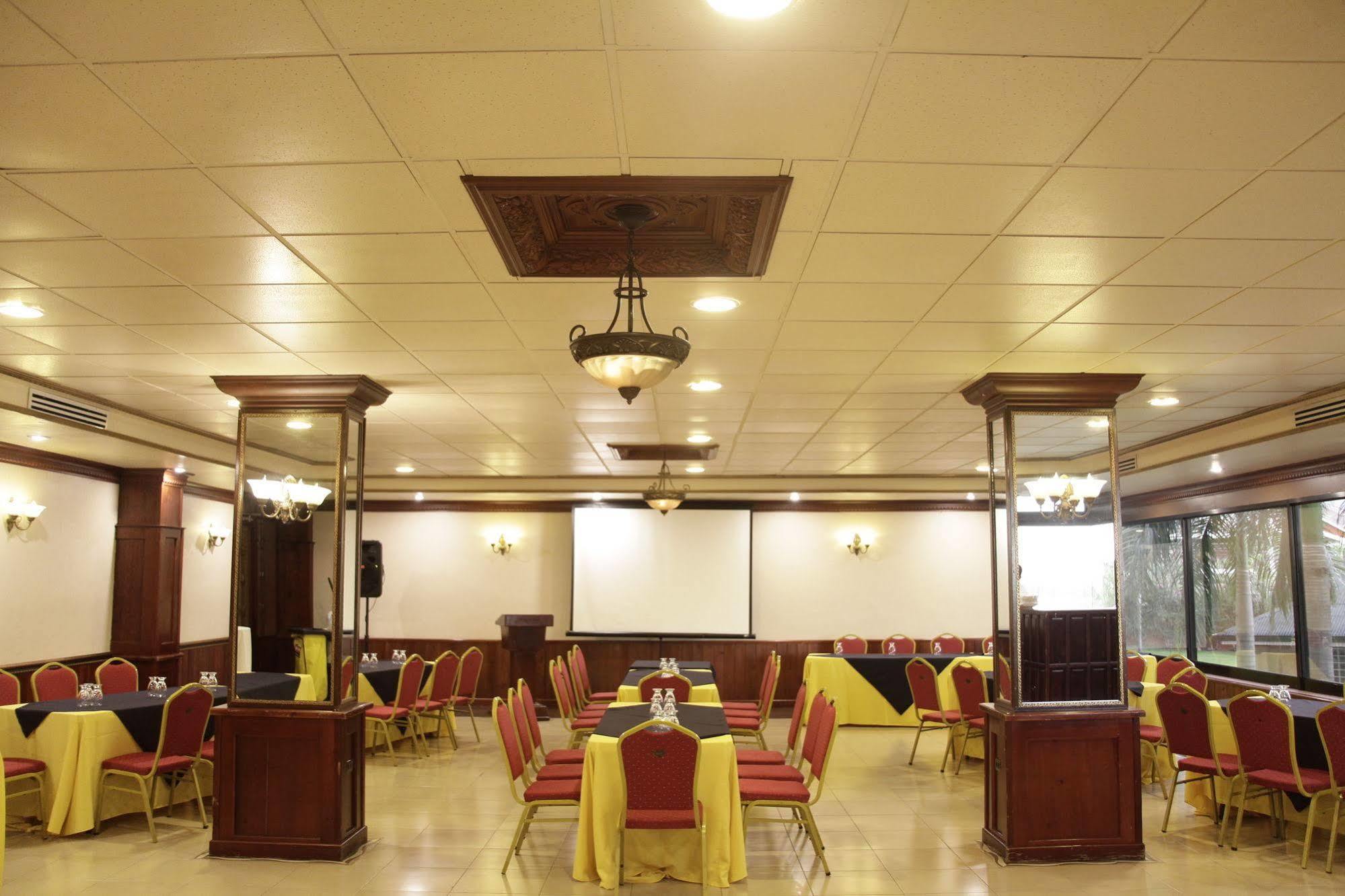 Copantl Hotel & Convention Center San Pedro Sula Buitenkant foto